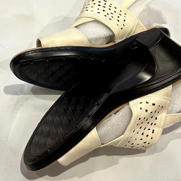 Easy Street Perforated Block Heeled Sandals Charleigh Ivory 9M - Picture 9 of 11